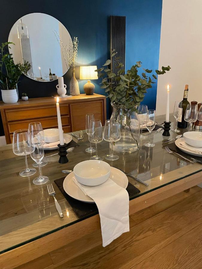 The Clock Tower Apartment - Spacious, Modern, 2 Bed Room Apartment , Southsea With Free Parking - Sleeps 4 Portsmouth Luaran gambar