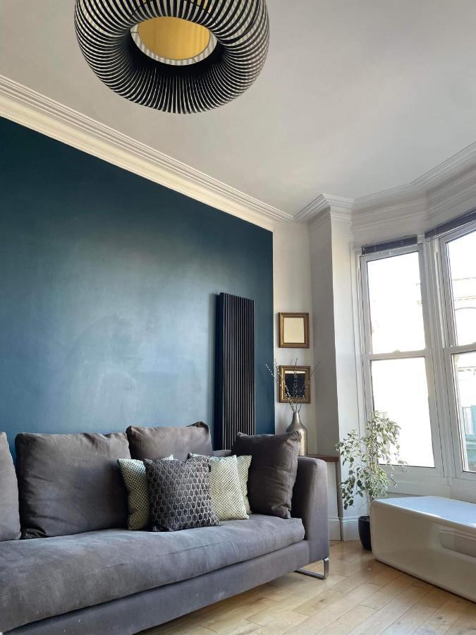 The Clock Tower Apartment - Spacious, Modern, 2 Bed Room Apartment , Southsea With Free Parking - Sleeps 4 Portsmouth Luaran gambar